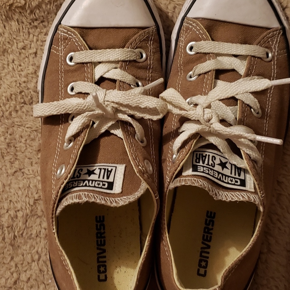 Kids converse